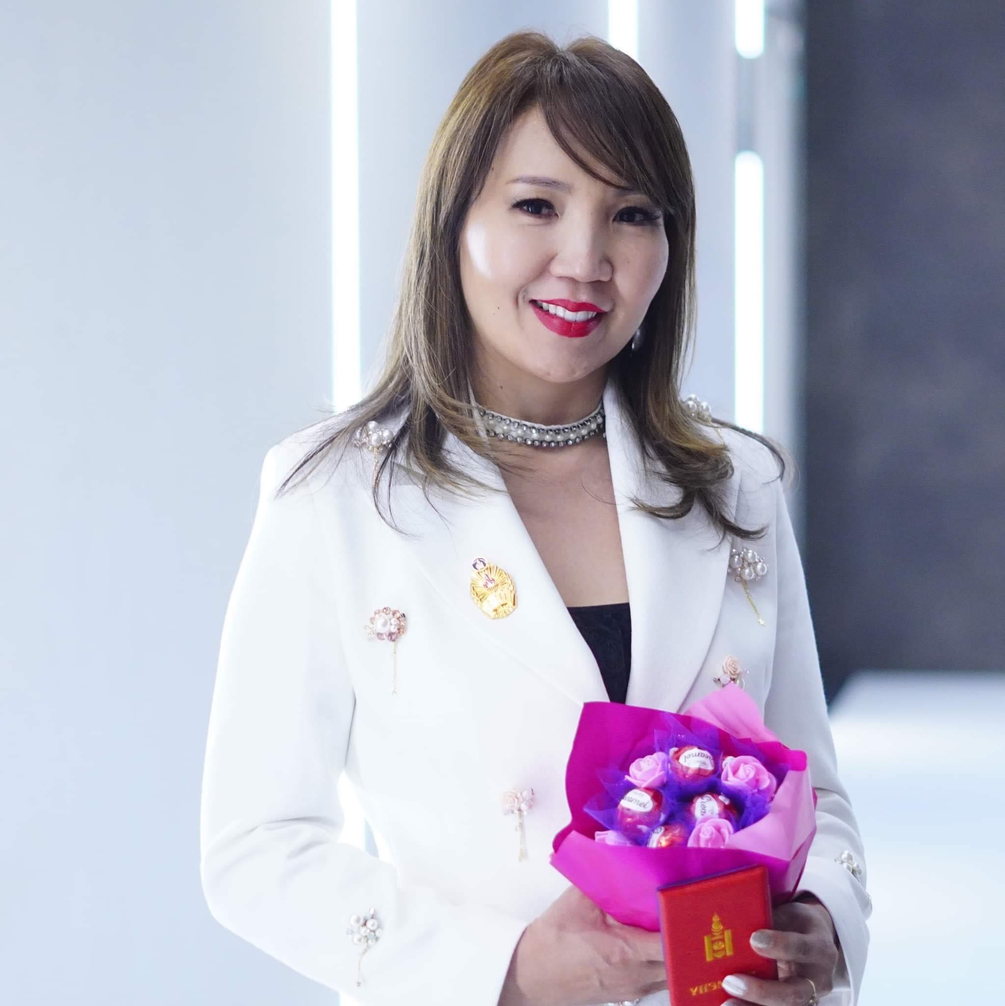 Зандансурэн Оюун-Ундрах 